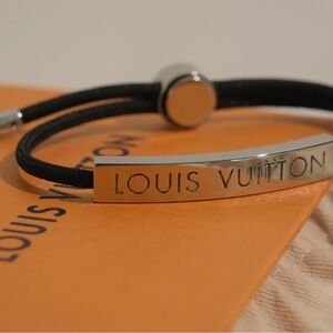 Louis Vuitton Black and Silver Men's Bracelet